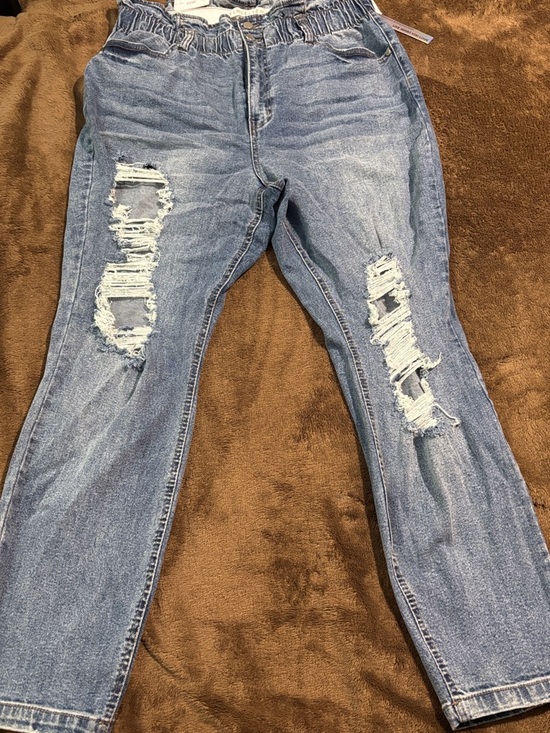 Tinseltown Denim - Tinseltown Light Wash Distressed Boyfriend Jeans